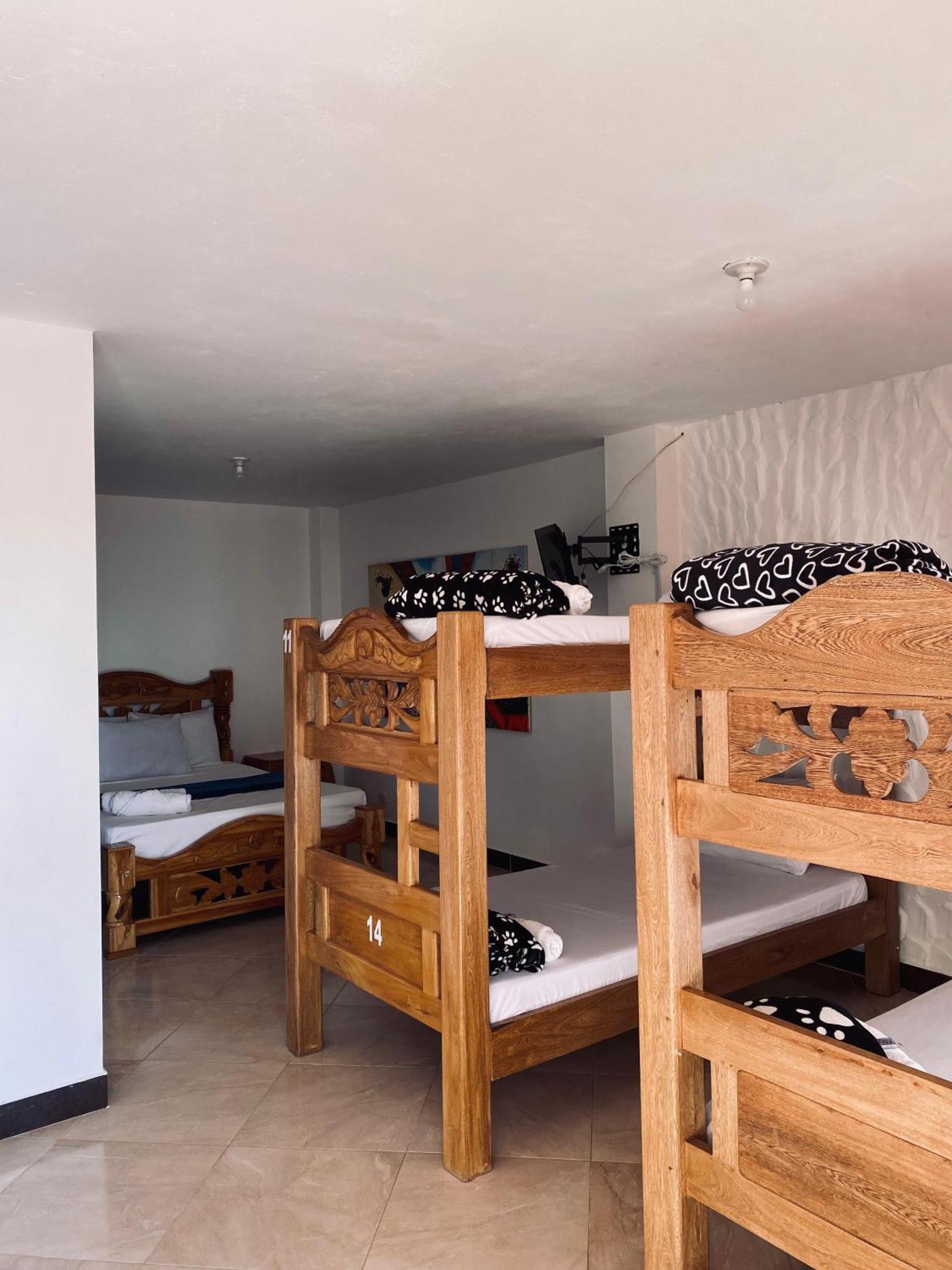 Hotel Estaciones Guatape Exterior photo